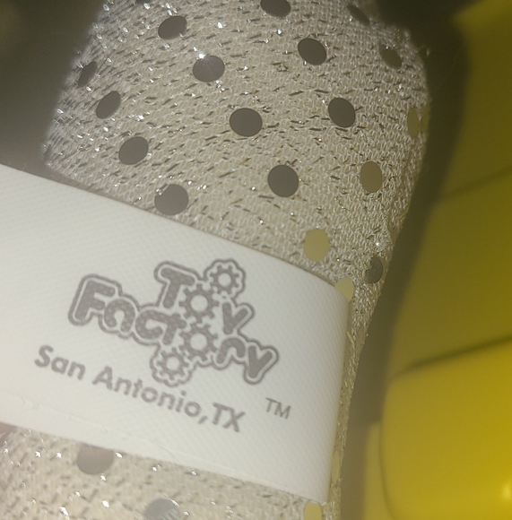 KISS Doll - Picture 12 of 16